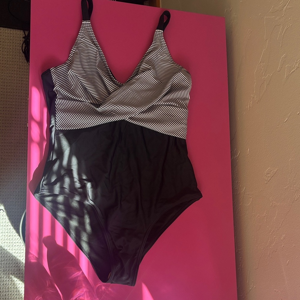B2PRITY Striped Black and White Cross Front  Swimsuit